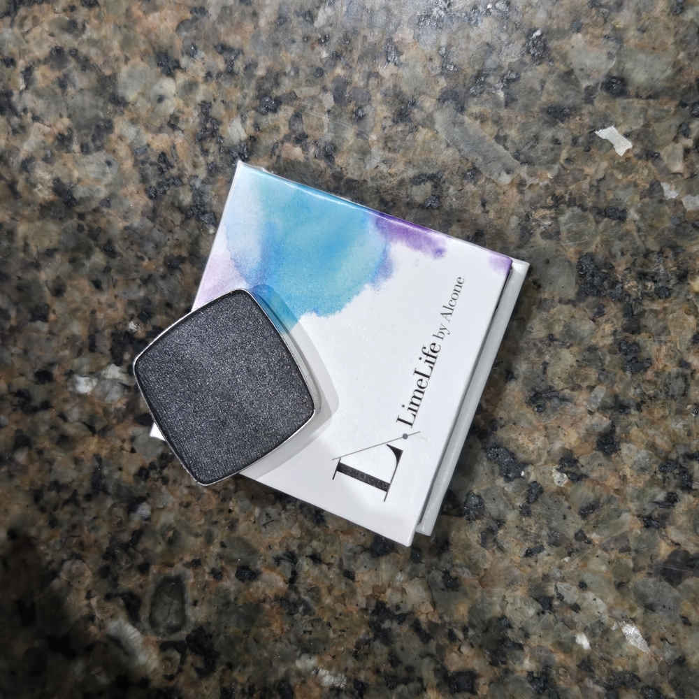 Limelife by Alcone Gray Eyeshadow